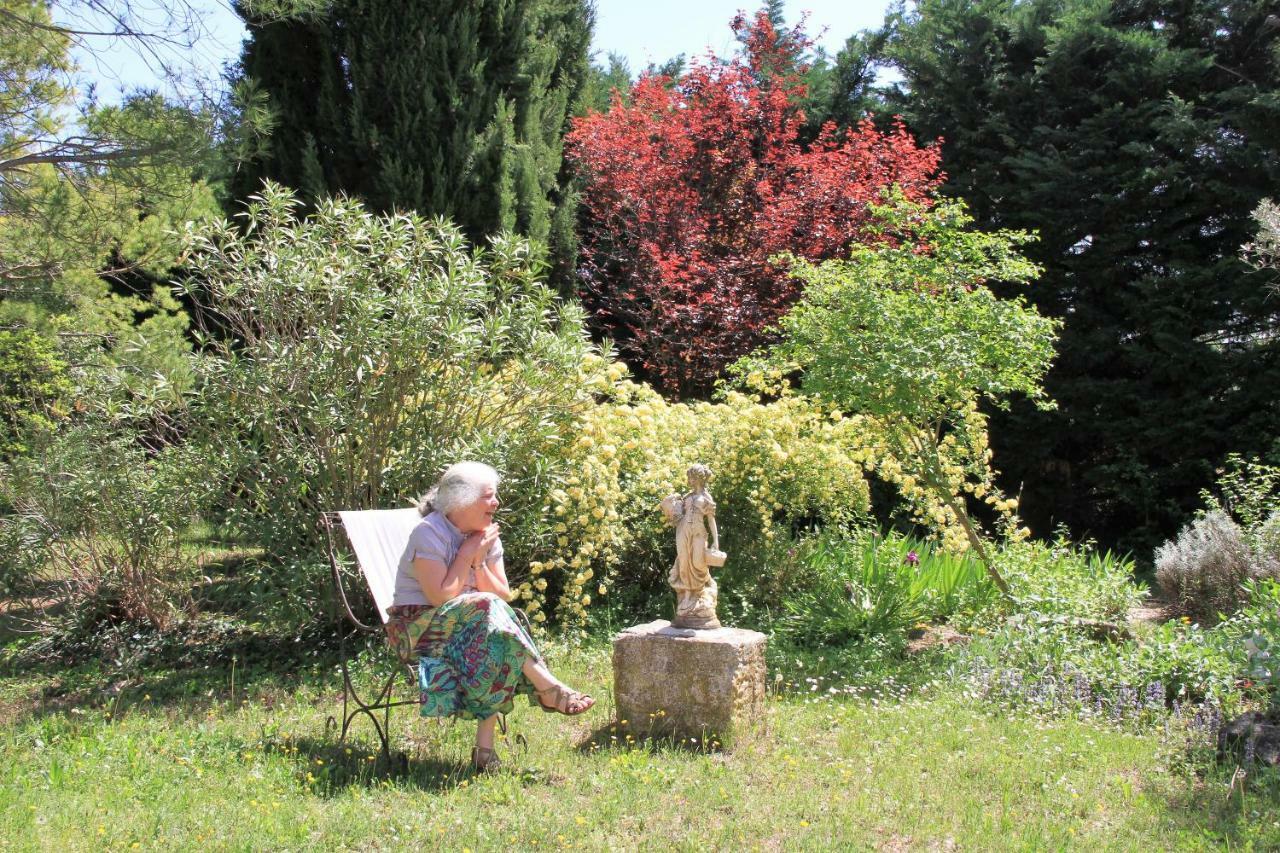 Gite Derriere Les Oliviers -Le Mas De La Cigale Bleue Caumont-sur-Durance Exteriör bild